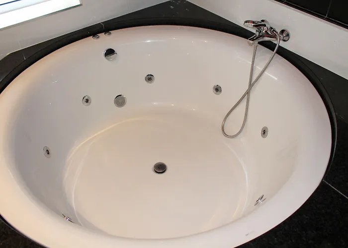 Gasthof Monte Carlo Love Porto